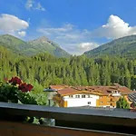 Otel Dengg 4*